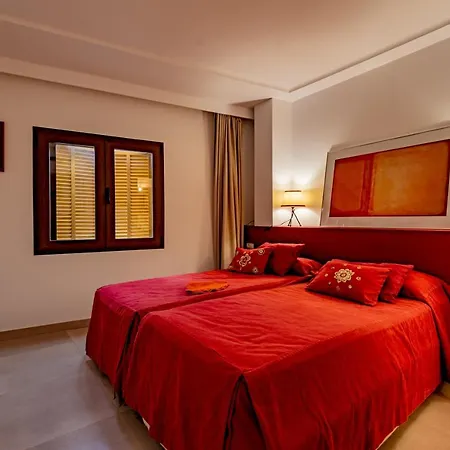 Rafael - Pine Walk With Stunning Views To The Sea *