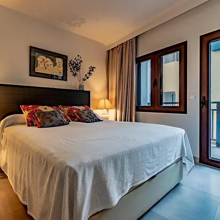 Rafael - Pine Walk With Stunning Views To The Sea