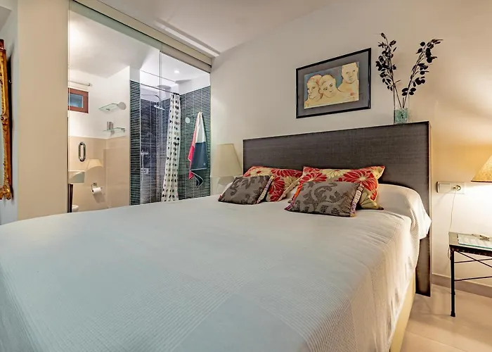 Rafael - Pine Walk With Stunning Views To The Sea Apartment