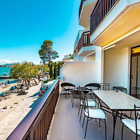 Rafael - Pine Walk With Stunning Views To The Sea *