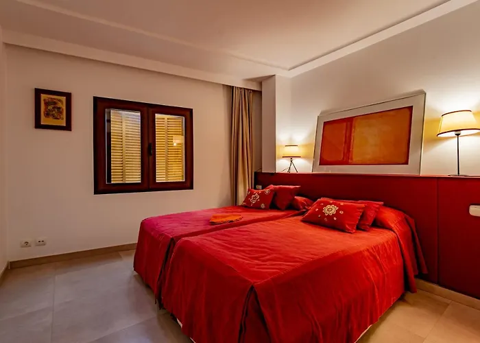 Rafael - Pine Walk With Stunning Views To The Sea *